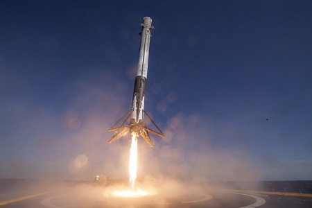 Новости астрономии: Первая ступень ракеты Falcon 9 совершила успешную посадку